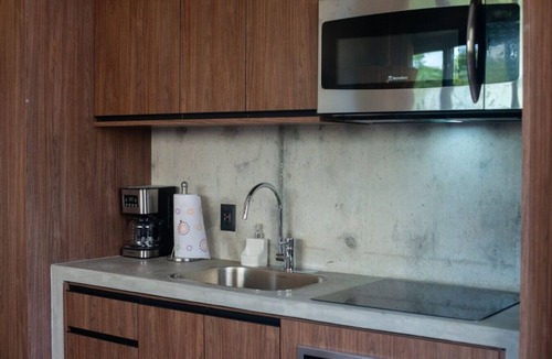 Zama House | Nuju Rentals |3R Condo|6 Guests|Rooftop Pool & Gym