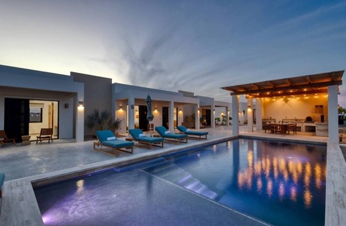 La Ribera House | Oceanfront Luxury in East Cape Private Beachfront