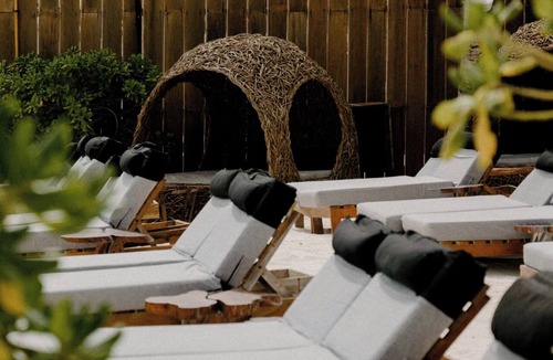 Zona Hotelera Hotel | Oceanfront Getaways Start Here Pool, Jacuzzi & Gym