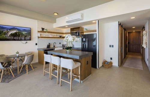 Emiliano Zapata Apartment | Oceanview Condo · Rooftop Infinity Pool · Walk to Beach & Dining in Punta Mita