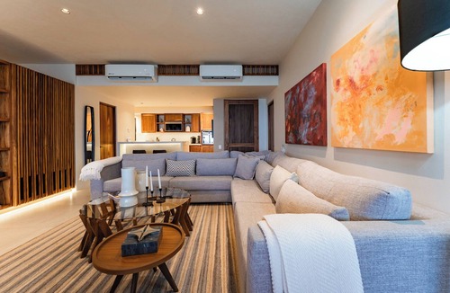 Santa Maria Huatulco Condo | Oceanview Elegance in Beachside Community