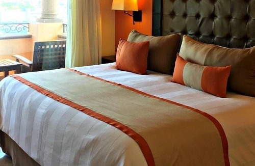 Marina Apartment | On Cliff Rocks - Amazing Views of Downtown, Marina & Pacific