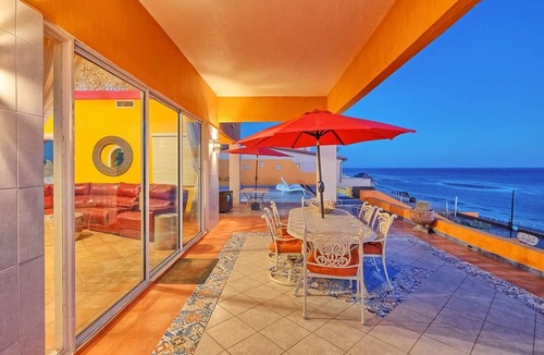 Las Conchas House | Paraiso Del Mar (Entire Property for 13+ Guests)
