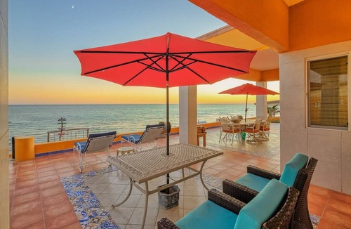 Las Conchas House | Paraiso Del Mar (Entire Property for 13+ Guests)