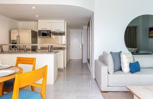 Marina Mazatlan Hotel | Park Royal Mazatlan Ocean-Front 1BR Condo with Stunning Views