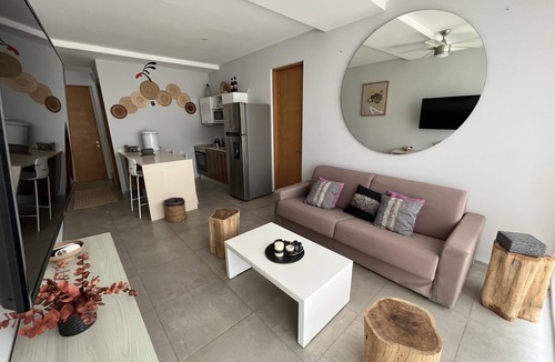 12th Street Apartment | Penthouse con Alberca Privada