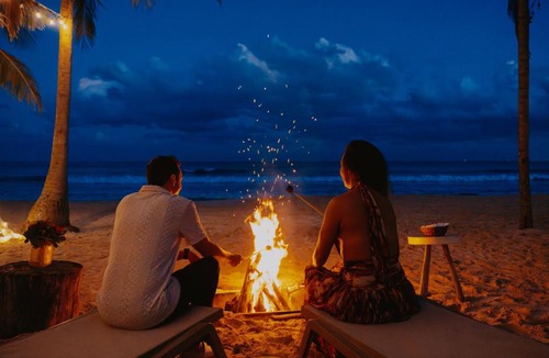 Villa Juarez Hotel | Petit Lafitte Beach Front Hotel & Bungalows
