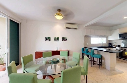 Playa del Carmen Villa | Playa del Carmen 3BR Villa | Pool, Gym & Balcony