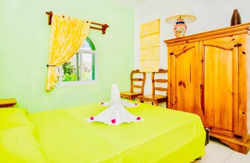 Playacar House | Playacar - Deluxe Family Budget Balcony Room with Pool and Parking