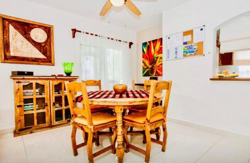 Playacar House | Playacar - Superior Comfort Room With Swimming Pool Air Conditioning and Parking