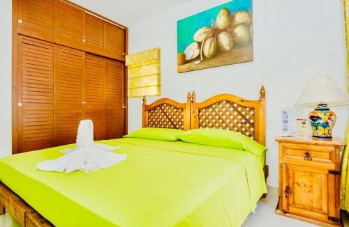 Playacar House | Playacar - Superior Budget Room With Swimming Pool Air Conditioning and Parking