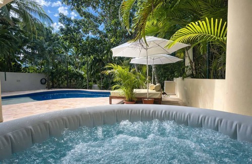 Puerto Aventuras Villa | Pool + Jacuzzi Villa Walk to Beach Sleeps 16