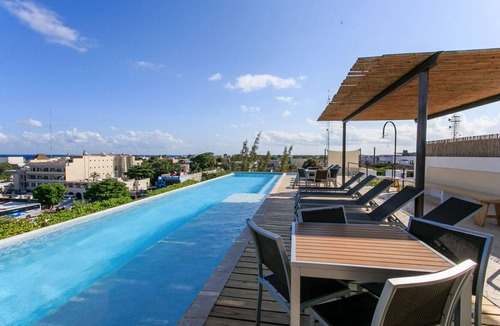 Centro Apartment | Prime Location PH w/Jacuzzi Roof top Pool close5th