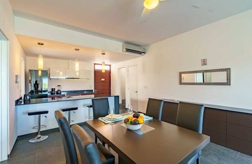 Centro Apartment | Prime Location PH w/Jacuzzi Roof top Pool close5th