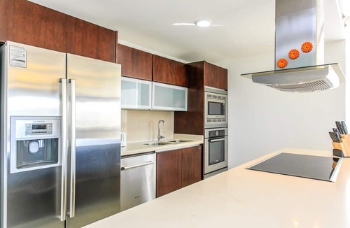 Puerto Juarez Condo | Private Jacuzzi | Infinity Pool | Beach | Terrace