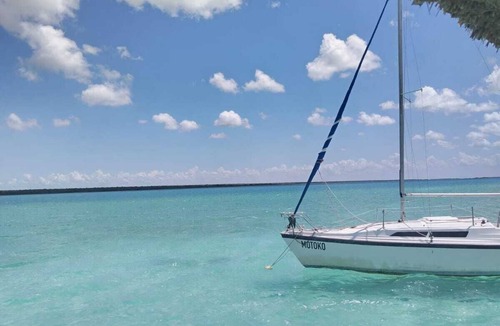Centro Boat Rental | Private Sailing Trip in Bacalar, Quintana Roo