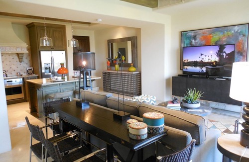 Cabo San Lucas Condo | Professionally Decorated, Luxury One Bedroom In Building 5 At The Hacienda