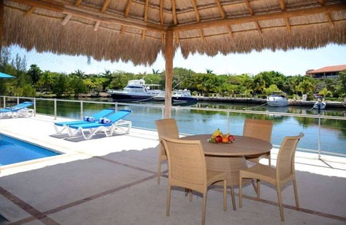 Puerto Aventuras Apartment | Puerto Aventuras Apartment: Gran Marina Views