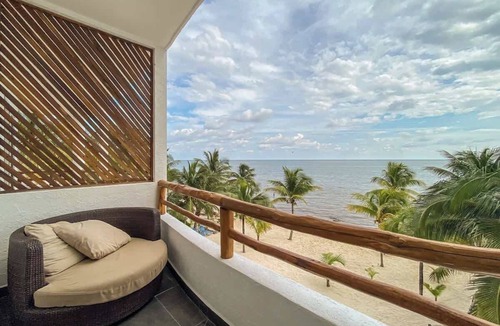 Puerto Morelos Apartment | Puerto Morelos Beachfront King Room | Pool