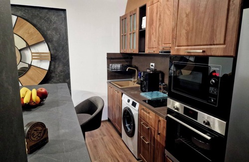Gabrovo Apartment | Rebeka Apartment - Peaceful 1-bedroom apartment with AC in charming Tryavna