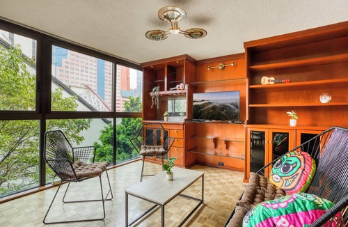 Colonia Centro Apartment | Reforma · Spacious 3BR · A Pasos del Monumento