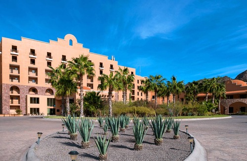 Loreto Resort | Relaxing Jr Suite in Serene Island of Loreto by Danzante Bay