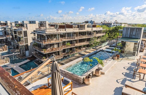 Tulum Condo | Romantic 3-Level PH w Jacuzzi | Gym | Beach Club Access