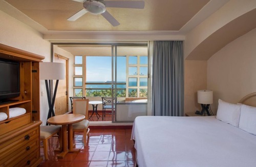 Marina Vallarta Condo | Romantic Getaway – 2BR Condo Near Beach & Attractions