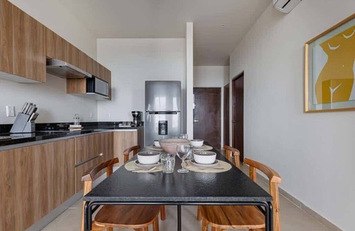 Downtown Cancun Apartment | San Fran 502 | Lagoon-View 1BR, Pool & Gym
