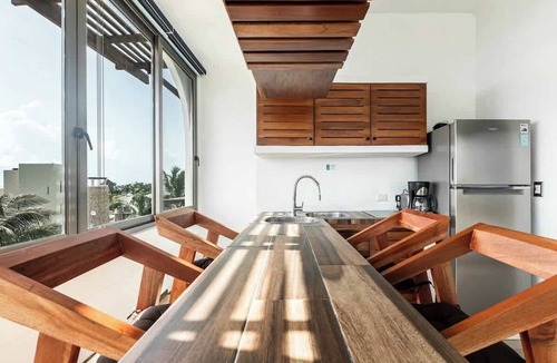 Colonia Meteorologico Villa | Sea-View Penthouse - Isla Mujeres - Walk to Beach