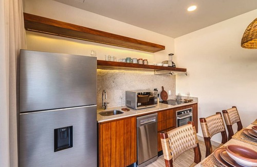 Playa Paraiso Condo | Serene 2BR w 3 Pools | Gym | Coworking | Fast WIFI