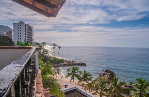 South Shore Hotel Area Apartment | Sierra Del Mar -Beachfront Penthouse-