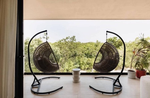 Playa Paraiso Condo | Soluna Samsara Jungle Retreat Beach Club Access
