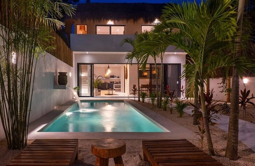 La Veleta House | Soul House: 3BR Luxury Oasis with Private Pool