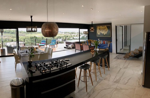 Juriquilla House | Spacious & design ★ 5 br Luxury @ Juriquilla ★ ≅Jacuzzi