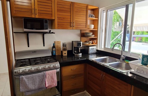 Puerto Aventuras House | Stand alone townhome in gated Puerto Aventuras, non smoking
