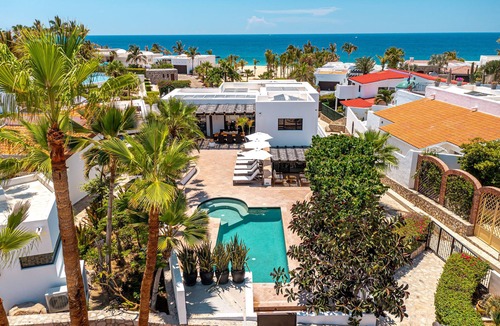 Pedregal Villa | Steps to Beach: 4BR LUXE VILLA+Pool+Maid+Concierge+Health Club+Spa