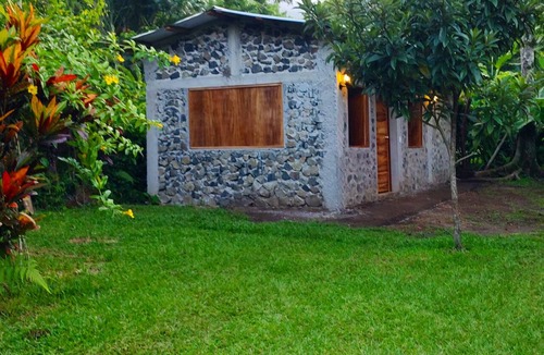 Catemaco Cabin | Stone cabin with 2 double beds and AC