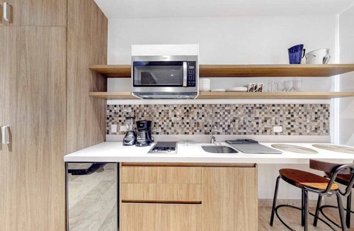 Ejidal Condo | Studio with Rooftop Pool | Playa del Carmen