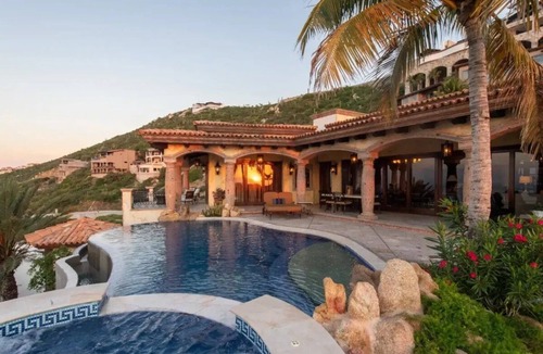 Pedregal Villa | Stunning 6-Bd Villa Maria — Chef & Butler Included