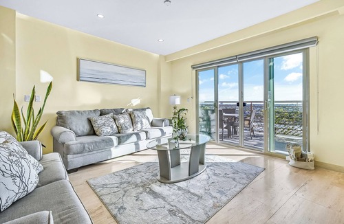 Colina del Sol Condo | Stunning top-floor Condo with city and ocean views that take your breath away