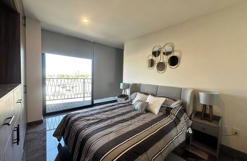 Granja Apartment | Stylish 2BR Apartment at Torre Bermeo