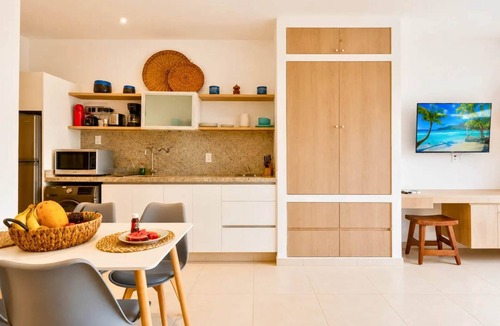 Luis Donaldo Colosio Apartment | Stylish Balcony Studio Beach Area · Blanko Living