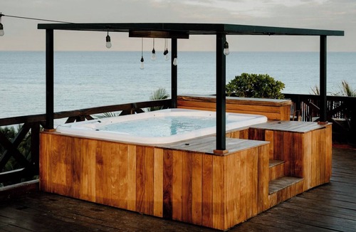 Zona Hotelera Hotel | Stylish Gardenview Suite Surrounded by Jungle & Sea