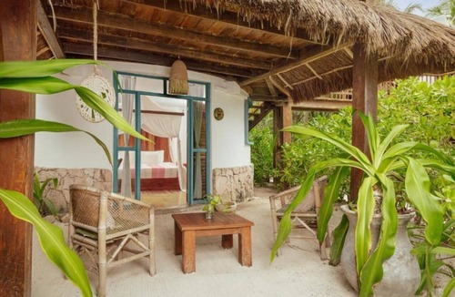 Zona Hotelera Cabin | Superior Room with Direct Ocean Views