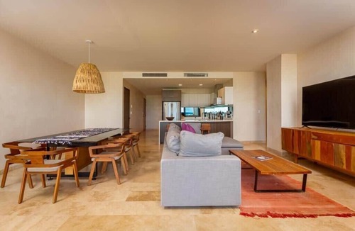 Tulsayab Apartment | Tankah Bay Beachfront 3BR w/Rooftop Sea Views