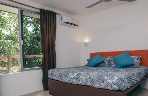 Tulum City Center Hotel | Teetotum Hotel Restaurant Lounge