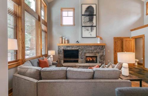 Truckee House | The Cottages, Summer Escape - Golf, Pool & Family Fun - 3-Bedroom