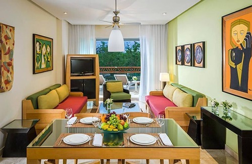 Villa Juarez Resort | THE GRAND MAYAN - MASTER SUIT W/PRIVATE PLUNGE POOL 2BEDROOM/2BATHROOM