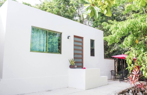 Akumal House | THE JUNGALOW - Fun Family Jungle Bungalow